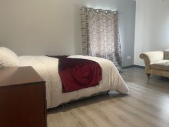 Winners Inn Sleeps 2 with Parking