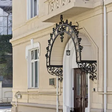 Nest Boutique Hostel