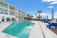 Ocean Isle Inn - Beach