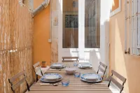 Darsena Apartments by Wonderful Italy