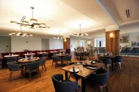 DoubleTree by Hilton Clarksville Riverview - breakfast