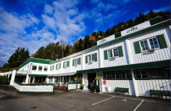 モイ ホテル のホテル