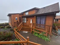 Luxurious Oceanfront Cabin 7 Getaway W Hot Tub