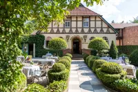 Hotel Zur Kloster-Mühle Hotels in GroB Meckelsen