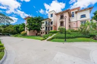 Reserva Conchal Resort - Jobo Complex - parking