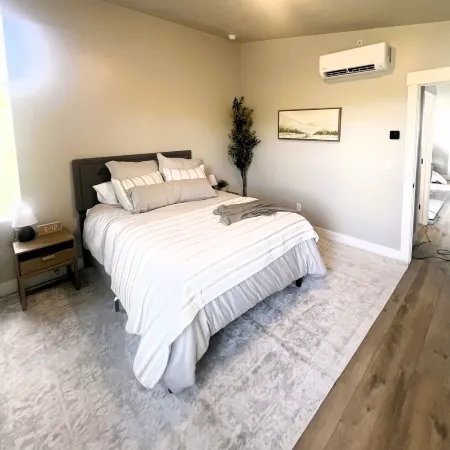 Cozy Riverfront cabin in Lux RV Resort w/ beautiful views in lovely South Weber