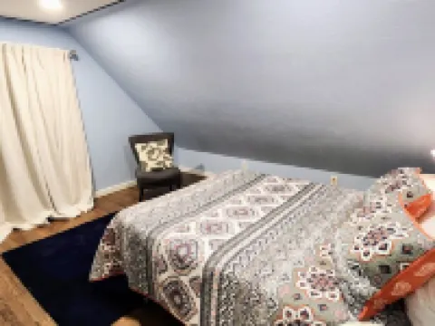 Spacious and Historic 4-bedroom House, Steps from Olde Town Arvada Hotels in Arvada