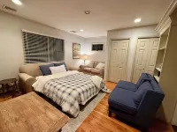 “Paradise Found” - Walk to Private Beach & in-Ground Pool! Hotels in Southold