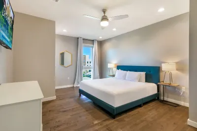 4 Bedroom Bienville Townhouses Near Restaurants Hotels in 