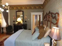 Johnstone Mansion Hotels in Keokuk