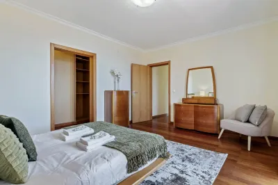 Amendoeira Residence by Homie Hotel dekat Ponta do sol
