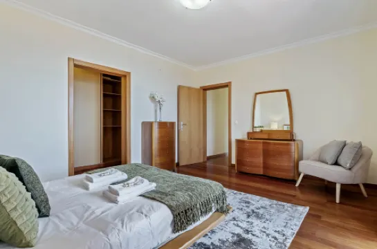 アメンドエイラ レジデンス by ホーミー