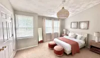 Serene Waterfront 2-Bedroom Townhome Steps from Main Street – East Greenwich