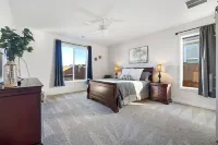 Homegrown Retreat - Spacious 3-bedroom family home - Fully Fenced in backyard