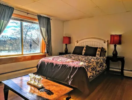 On River/Harvard Sq. two blocks Отели рядом с достопримечательностью «Массачусетский технологический институт»