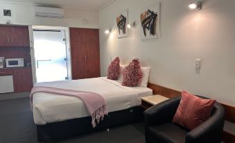 Ayr Traveller's Motel