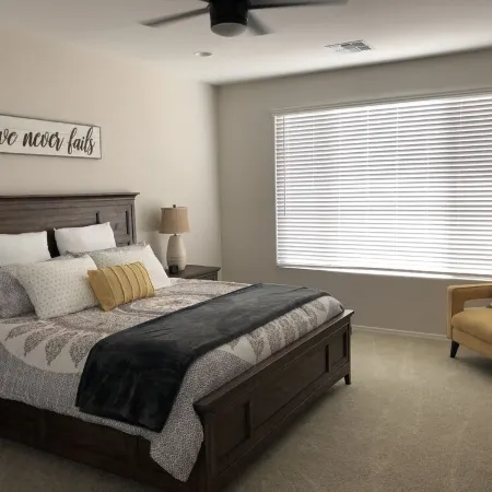 3 bedroom house with Golf, pool, hot tub, gym, biking, and much more