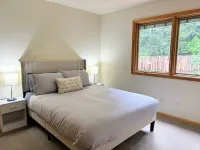 Arcata Forest Hideaway Hotels near Powers Creek
