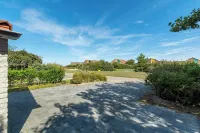 Family & Dog-Friendly Villa