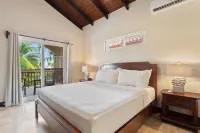 ALL INCLUSIVE Seahorse Villa - 4 Bedroom Luxury Villa near Placencia, Belize Hotel a 