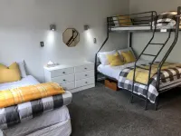 Marigold Cottage, includes bikes & kayaks