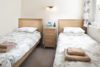 Superb Two Bedroomed Apartment Situated In A Beautiful Seaside Village