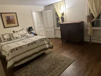 Great Barrington Get Away Hotels near Monument Mountain