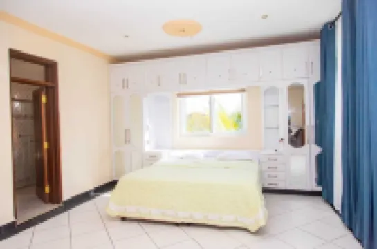 10 minutes to the beach! Villa Sultanas Luxury Villa with private swimming pool Hotel a 