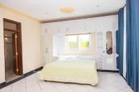 10 minutes to the beach! Villa Sultanas Luxury Villa with private swimming pool