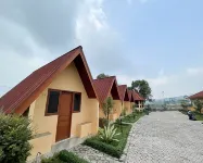 Urbanview Hotel Nerine's Glamping Village Cipanas by RedDoorz Hotel dekat Toko saluyu