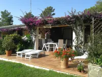 terraced house with direct access to the beach Parco pubblico con giochi per i bambini附近的飯店