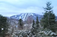 Luxurious 3 bedroom condo. 2 minutes from beautiful Mont Bromont.  CITQ#248275