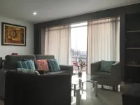 Estadia Palmira, Moderno y Amplio Department de 115 m2, Seguridad y Tranquilidad Hotels in Chiclayo