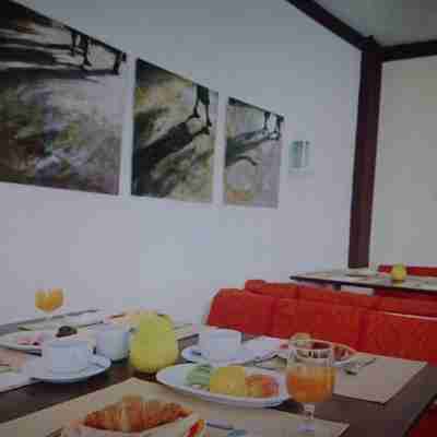 Apt 2 P Luxurious 3 Tennis Pools.  historic center / beach / Baicha Albuferia Dining/Meeting Rooms