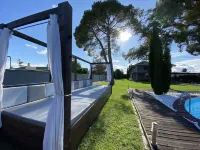 Luxury villa with detail decorated pool - Villas