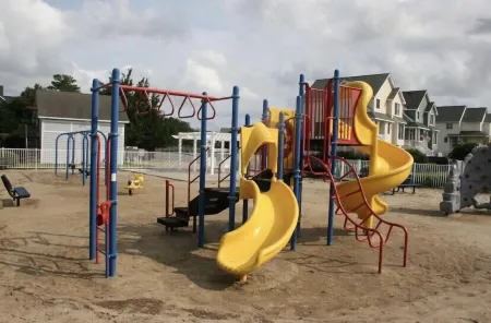 Casa De Pearl -A Pirate's Cove Retreat OBX Отели рядом с достопримечательностью «Парк Роанок Фестивал»