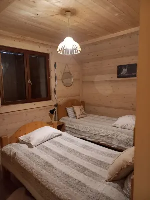 Individual chalet close to the Haute Joux Nordic area