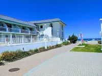VA Beach Oceanfront Studio, Beach, Boardwalk, Pool