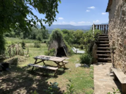 House with large garden in small village, Tedejo, Folgoso de la Ribera León