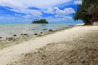 Muri Beach House - Right on the Beach Perfect for families