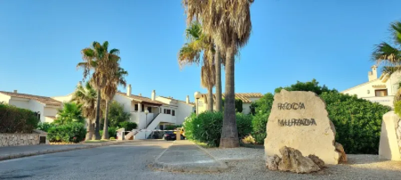 Beautifull apartment of 87m2 with direct beachview. Big terrace