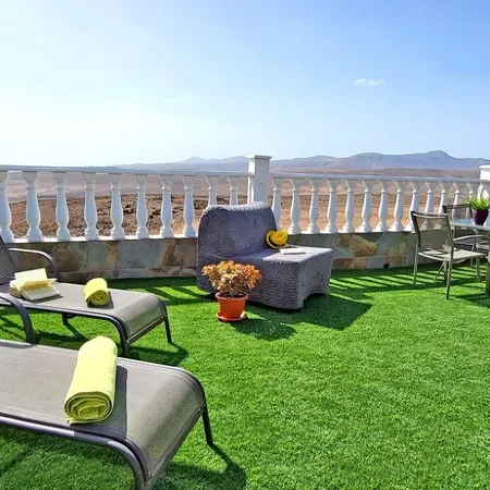 Vacation home CALETA SUEÑO, Caleta de Fuste, fiber optic internet, SEA VIEW