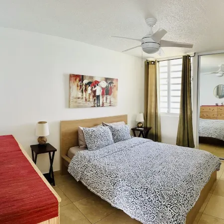 Relax in this comfortable apartment with Oceanview on the 21st floor