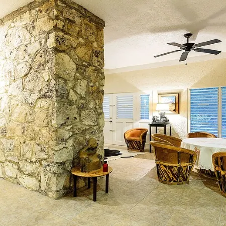 BIG! 3BR Home Fully Equipped, Pool, Gardens & WiFi