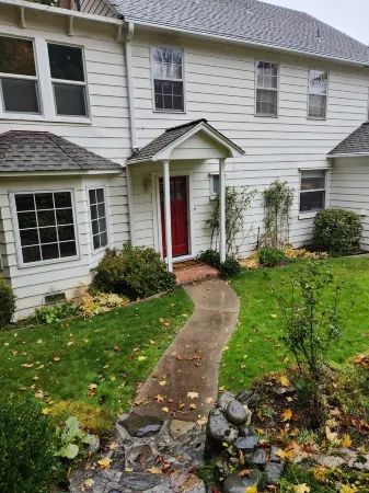 Historic1939 home in Quincy 5 beds, 2.5 baths