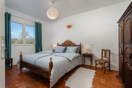 Quiet and bright village house Отели рядом с достопримечательностью «Caldas de Monchique»