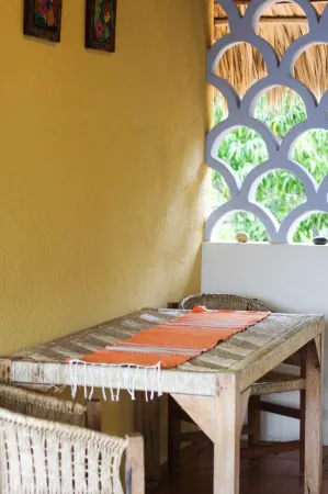 Acogedora palapa privada cerca de la playa.