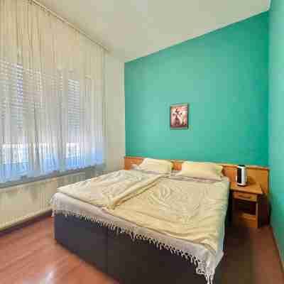 AR City Hotel Frankfurt Rooms