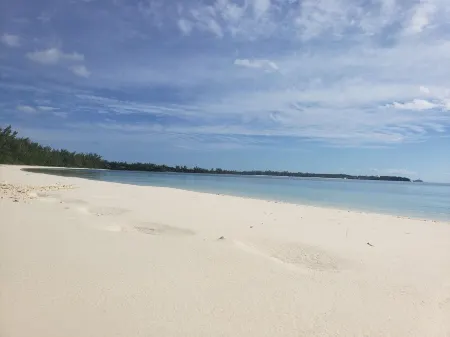 SEA'N STARS - 4 bedroom home with a panoramic view overlooking the Sea of Abaco.