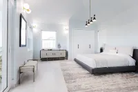 The Ampersand Sky Villa: Iconic, Artful Luxury Hotels in 